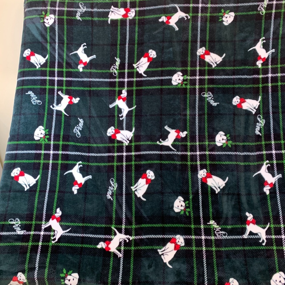 Victoria’s Secret PINK Sherpa Throw Blanket 50x60 Plaid Dog Print Green Black